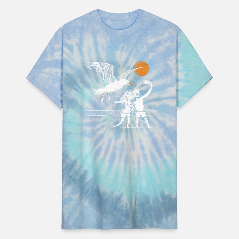 Seagull Surprise: The Ultimate Beach Photobomb